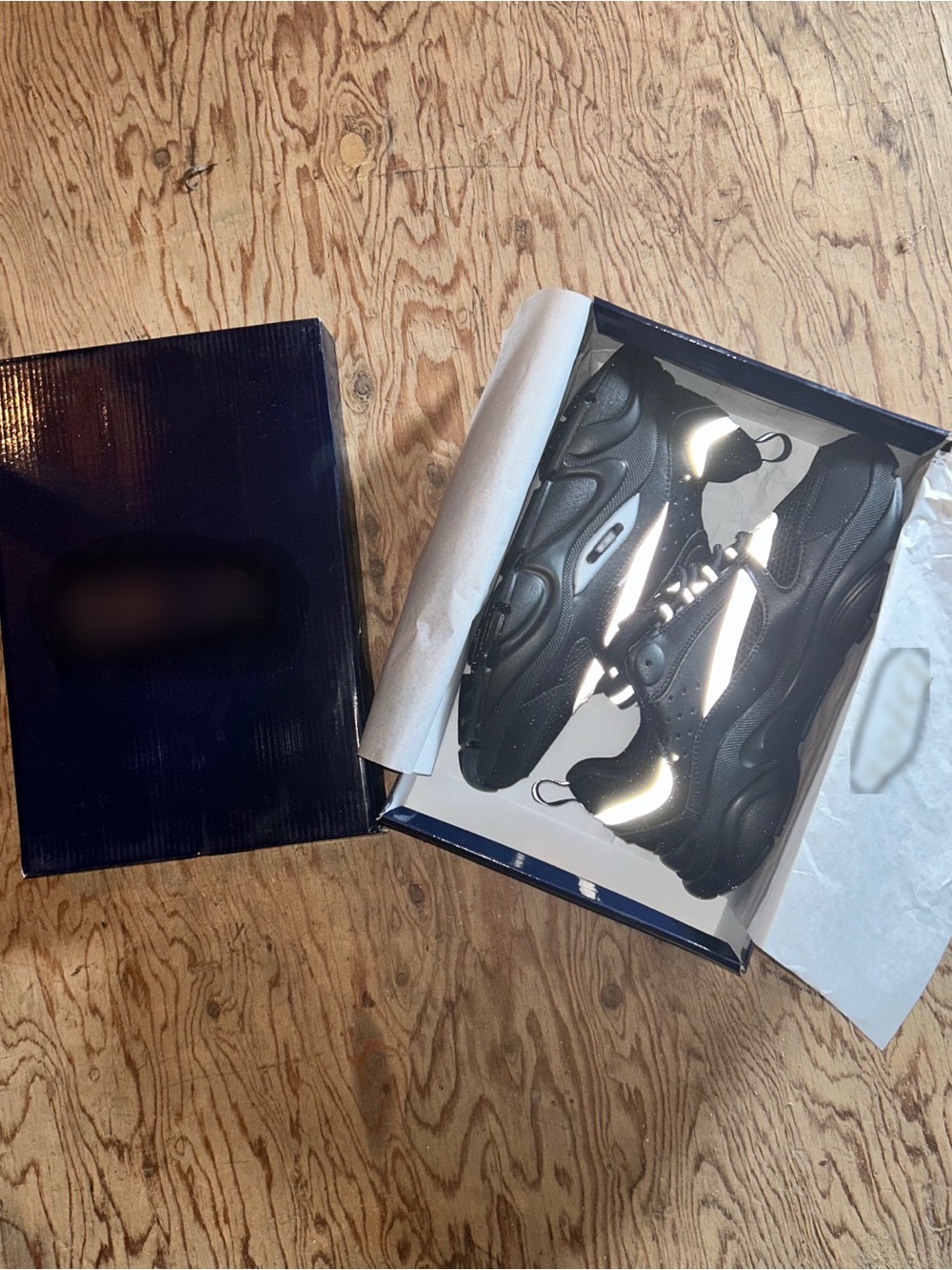 B2 shoes